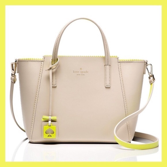 kate spade Handbags - NWOT Kate Spade | Ivy Drive Small Loryn Purse